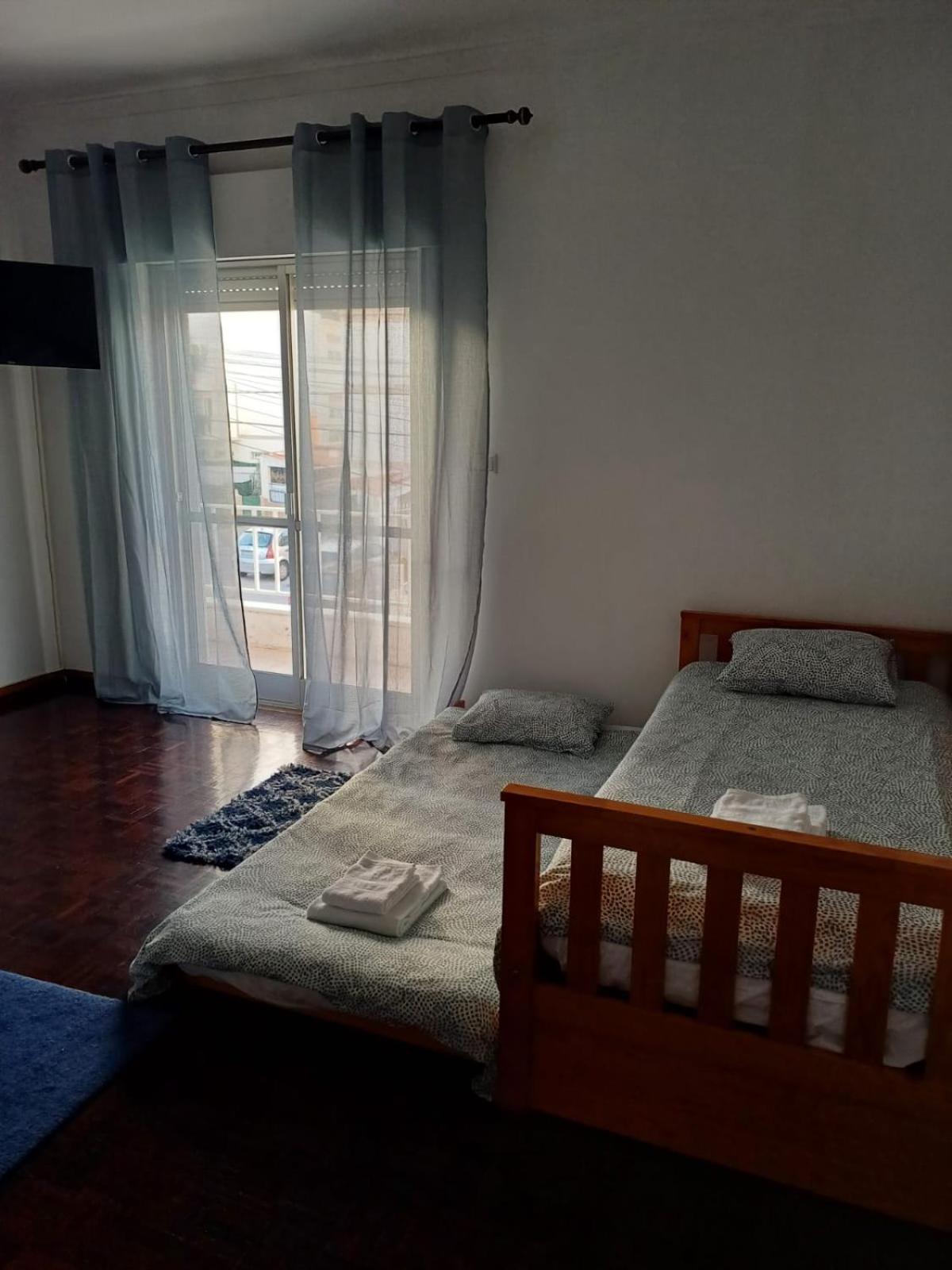 Flamingo'S Bay Hotel Corroios Ngoại thất bức ảnh